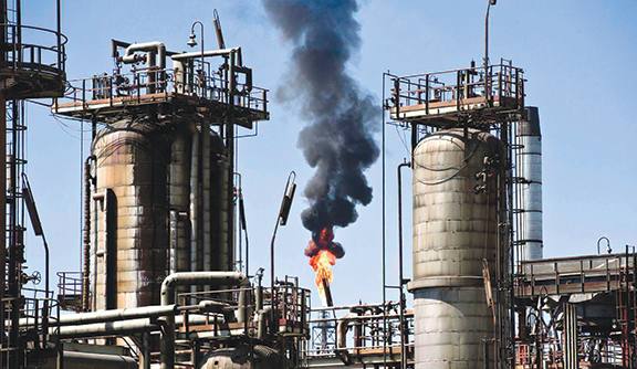 Kuwait cuts oil, gas output target - The Gulf Time Newspaper